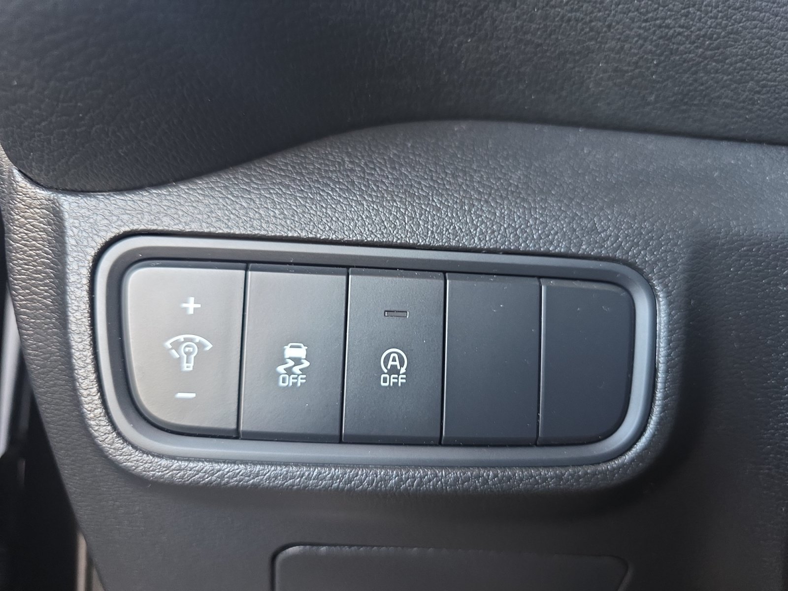 Certified Used 2025 Gravity Gray Kia LX image 25