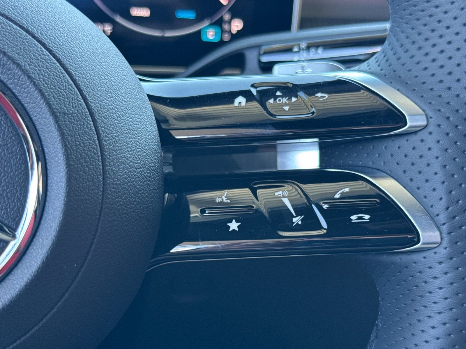 New 2026 Black Mercedes-Benz C 300 image 29