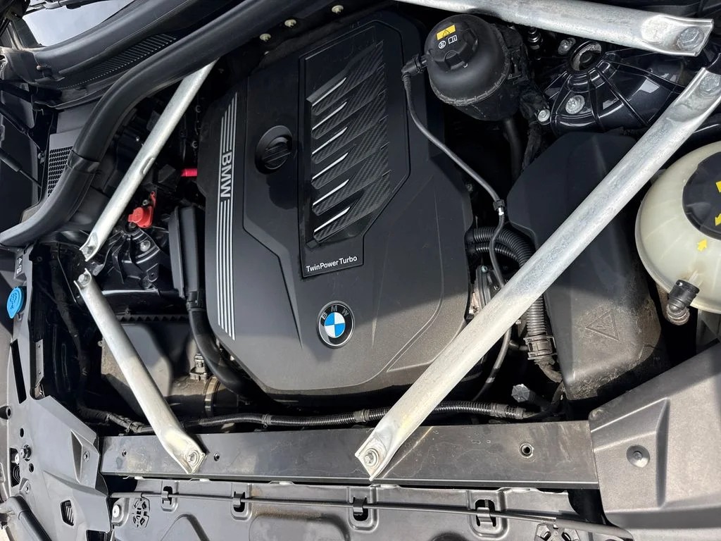 Used 2019 Gray Metallic BMW xDrive40i image 35