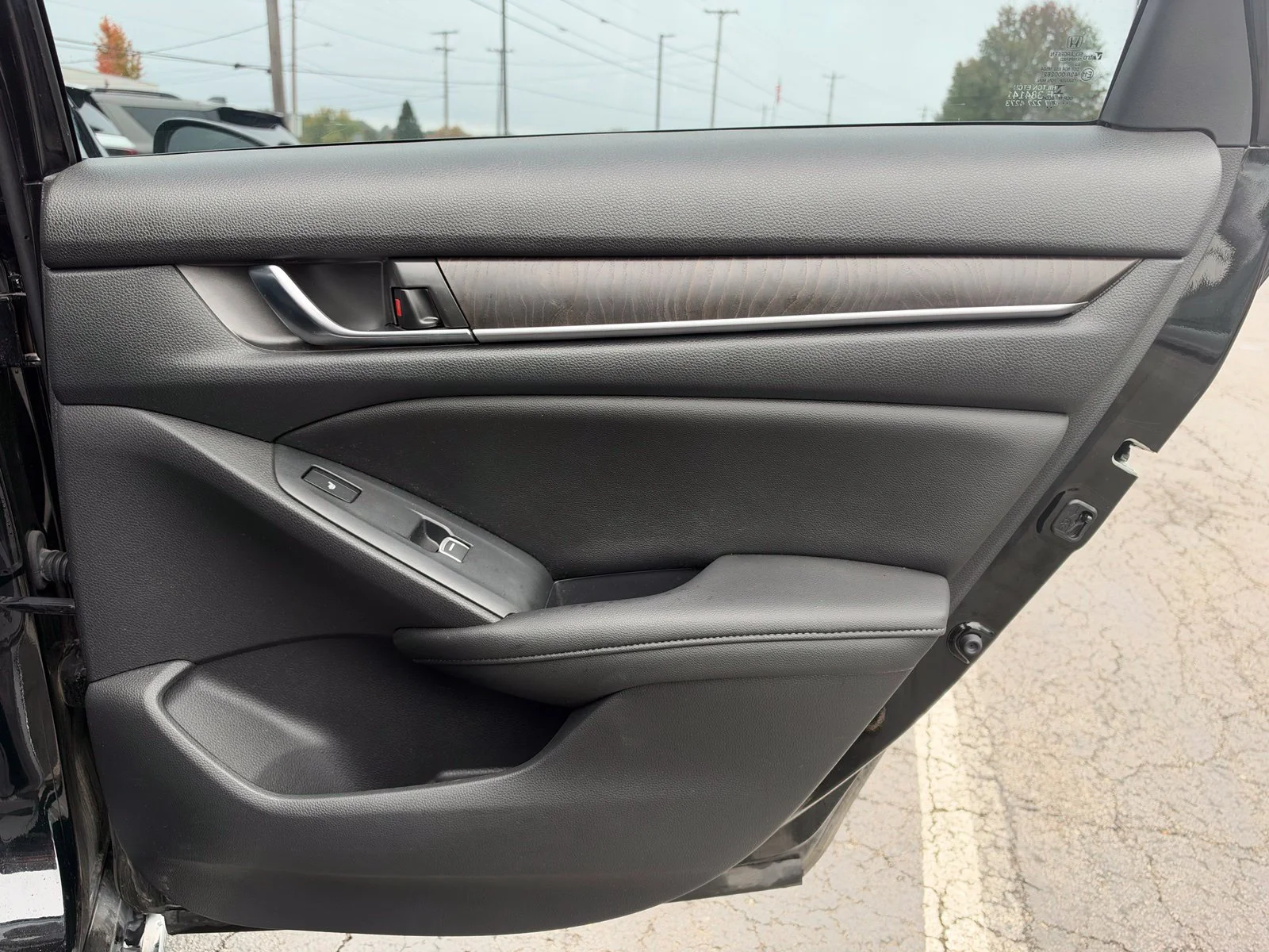 Used 2020 Black Honda Touring 2.0T image 29
