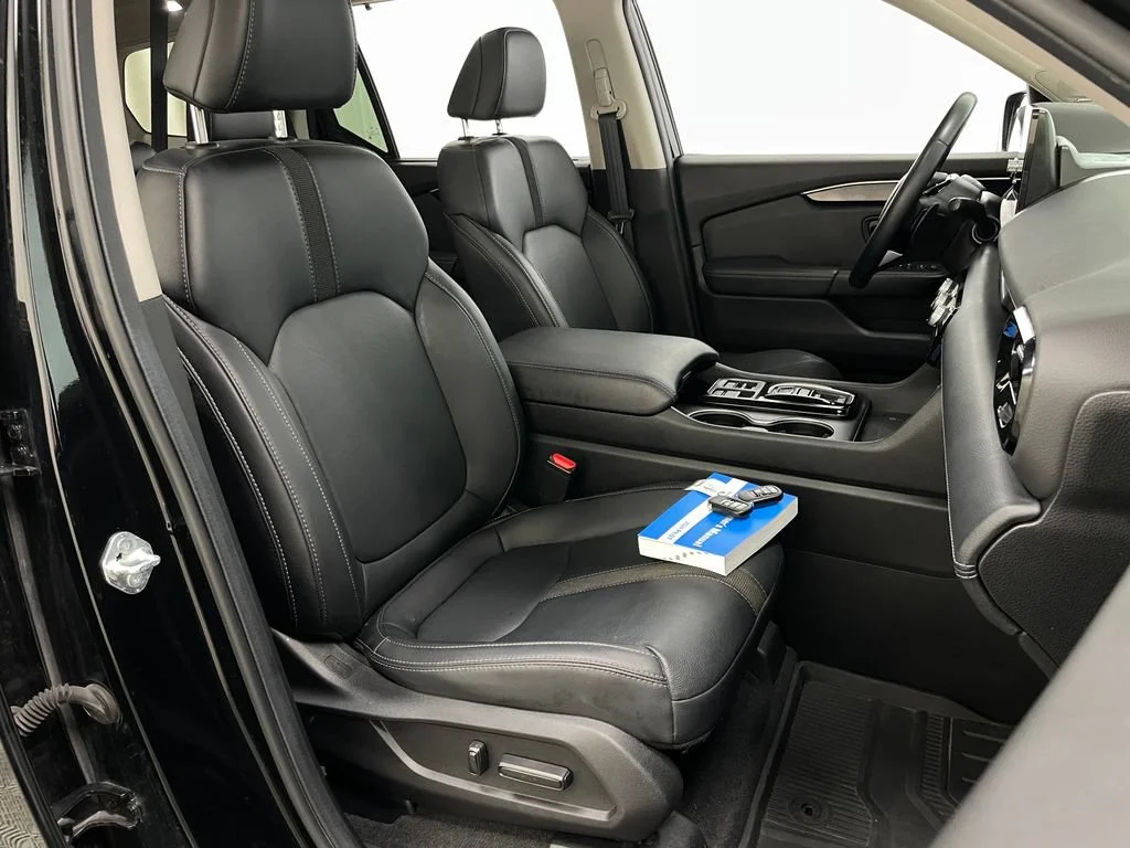 Used 2024 Black Honda Touring image 41
