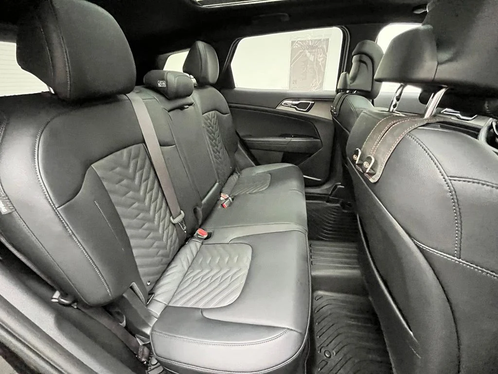 Used 2026 Black Kia X-Line image 38