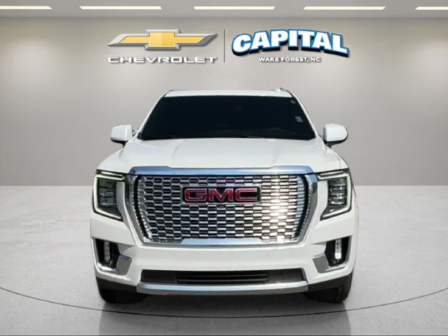 Used 2023 White GMC Denali image 9