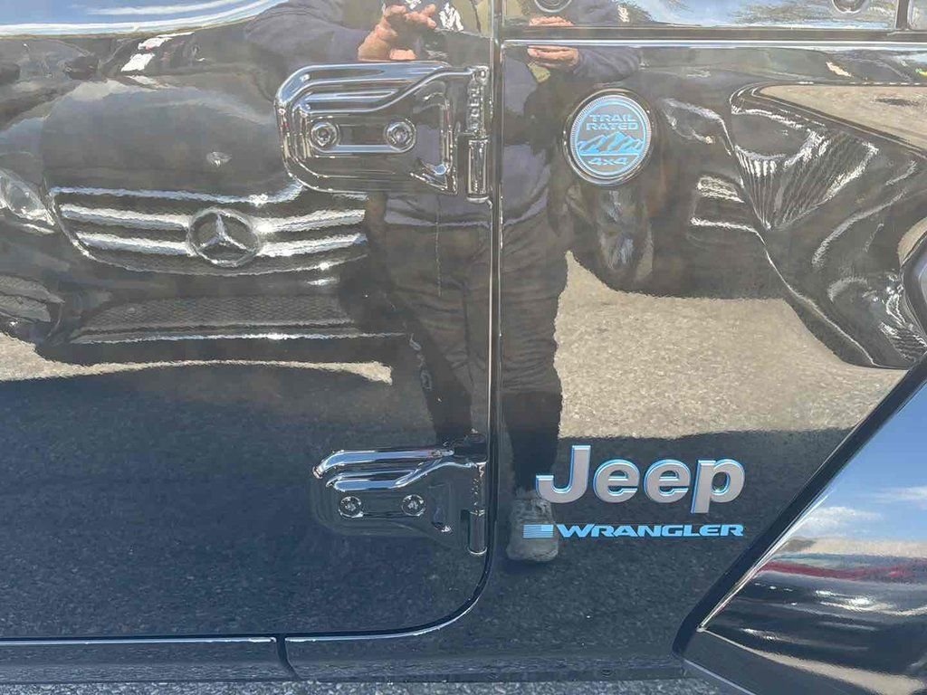Used 2025 Black Jeep Sahara 4xe image 11