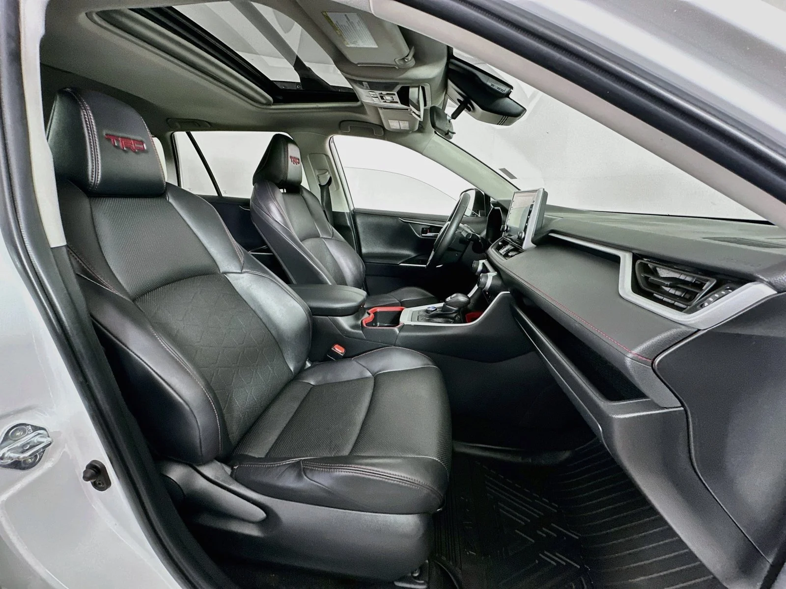 Used 2022 White Toyota TRD Off Road image 30
