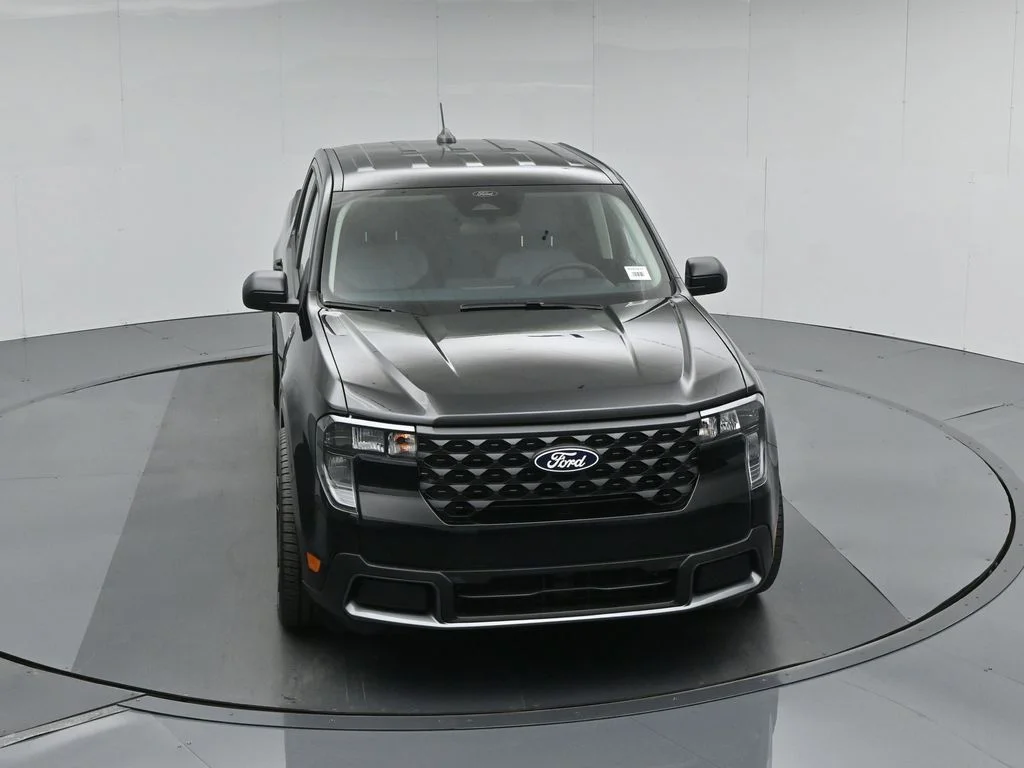 New 2026 Shadow Black Ford XLT image 39