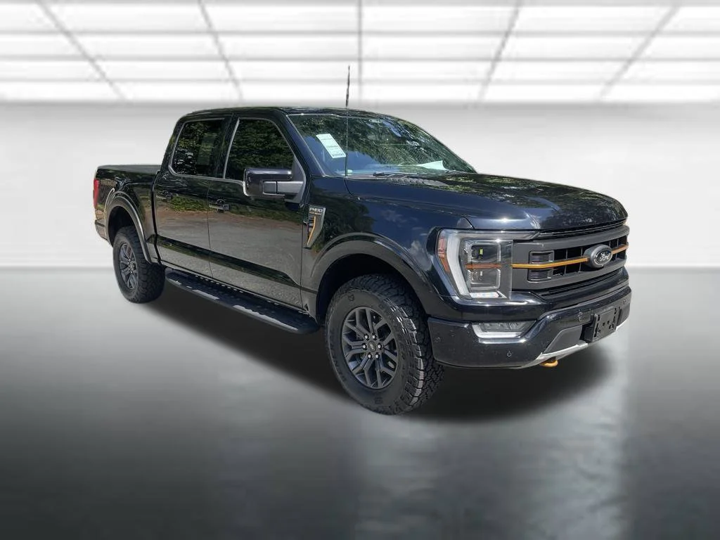 Used 2022 Black Ford Tremor image 7