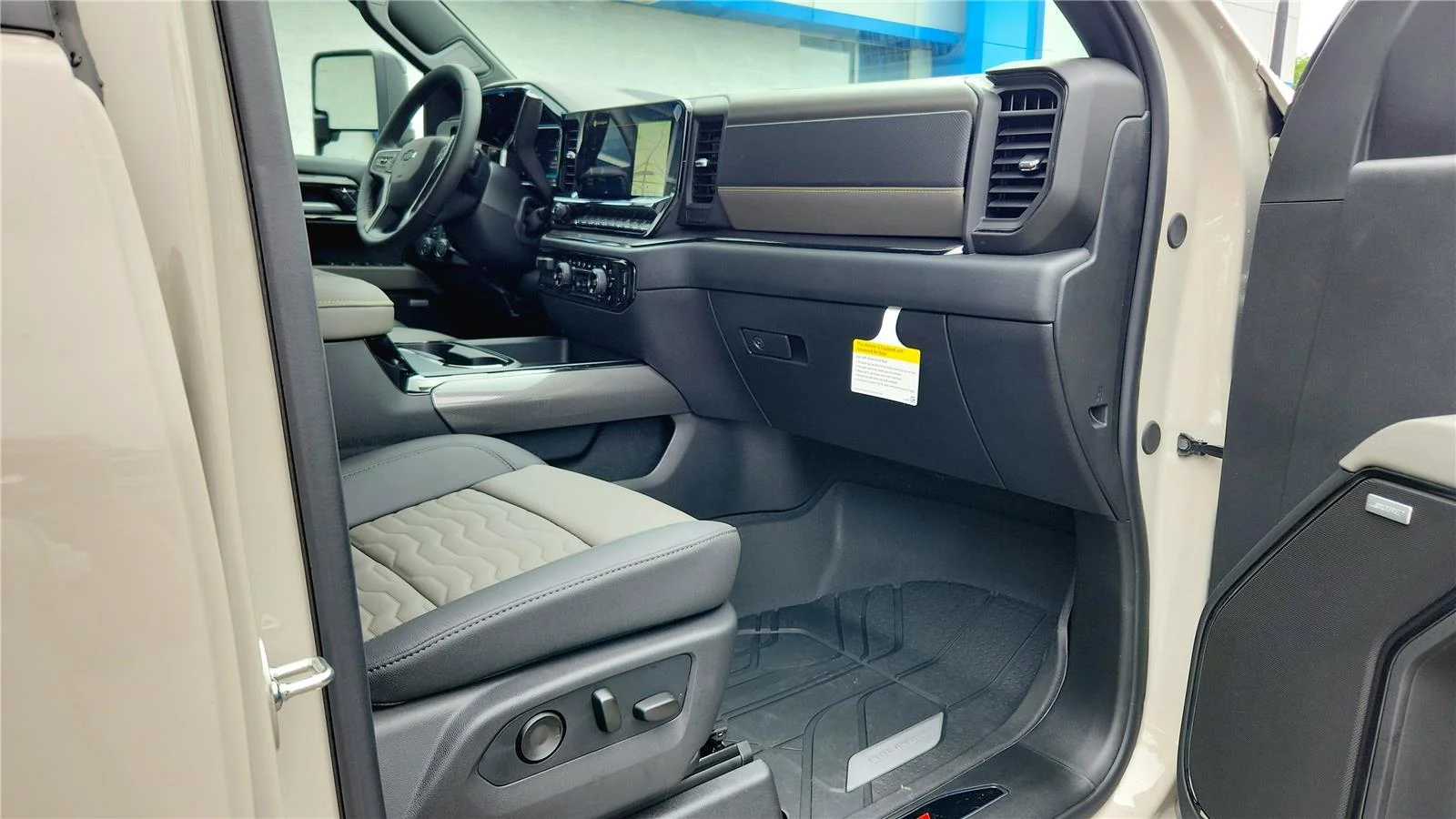 2026 Chevrolet Silverado 2500 HD ZR2 - Photo 22