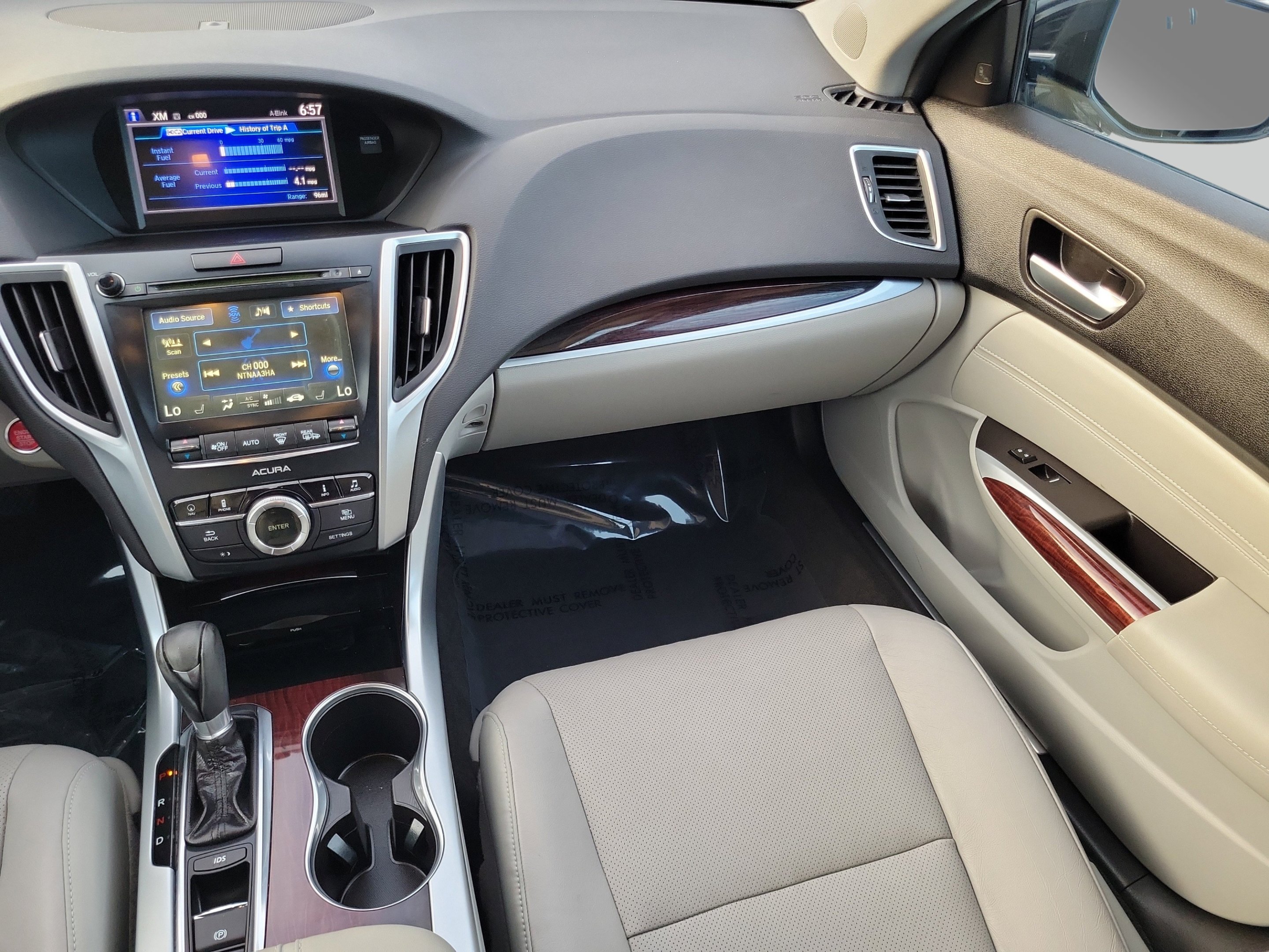 Used 2016 Bellanova White Pearl Acura Tech image 14