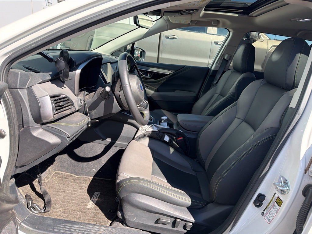 Used 2025 White Subaru Onyx Edition XT image 13