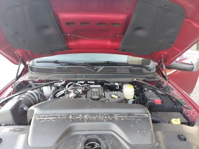 New 2026 Molten Red Pearl-Coat Exterior Paint RAM Laramie image 43