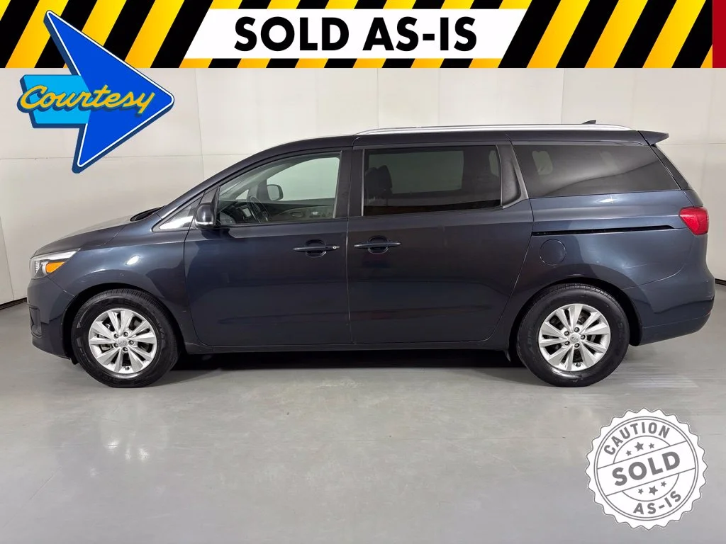 Used 2017 Black Kia LX image 5