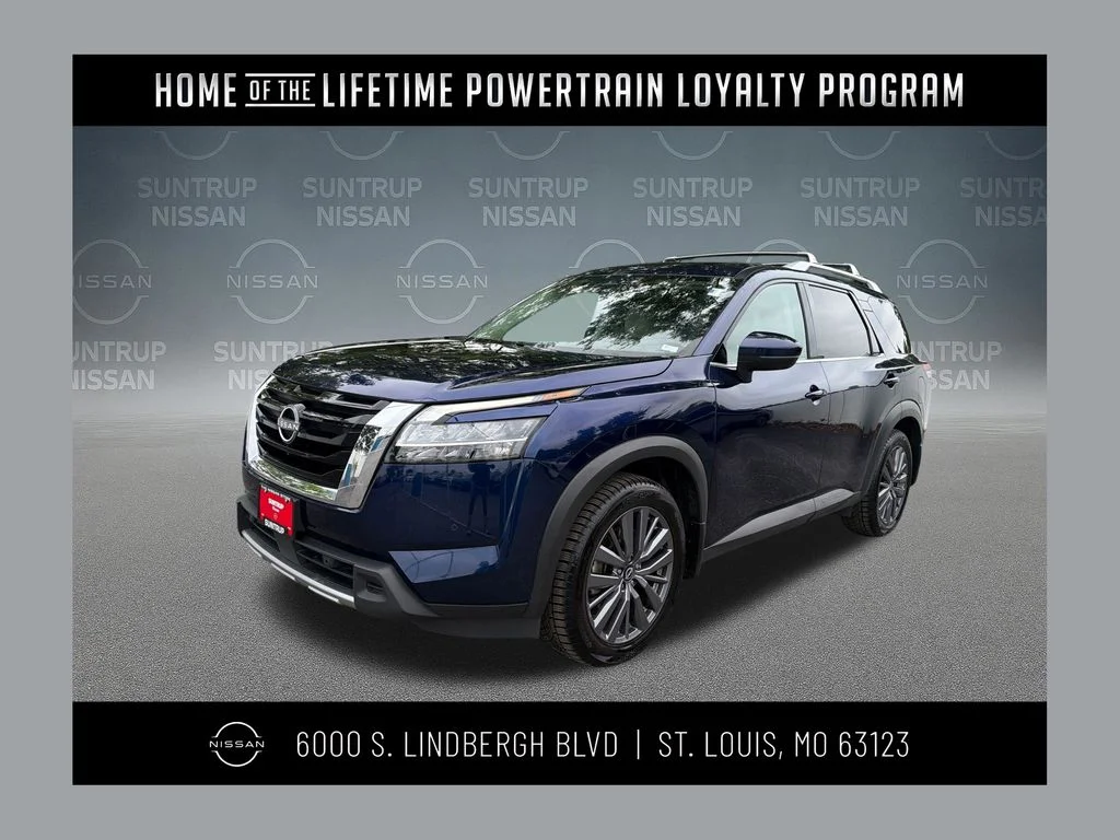 2023 Nissan Pathfinder SL 4WD's photo