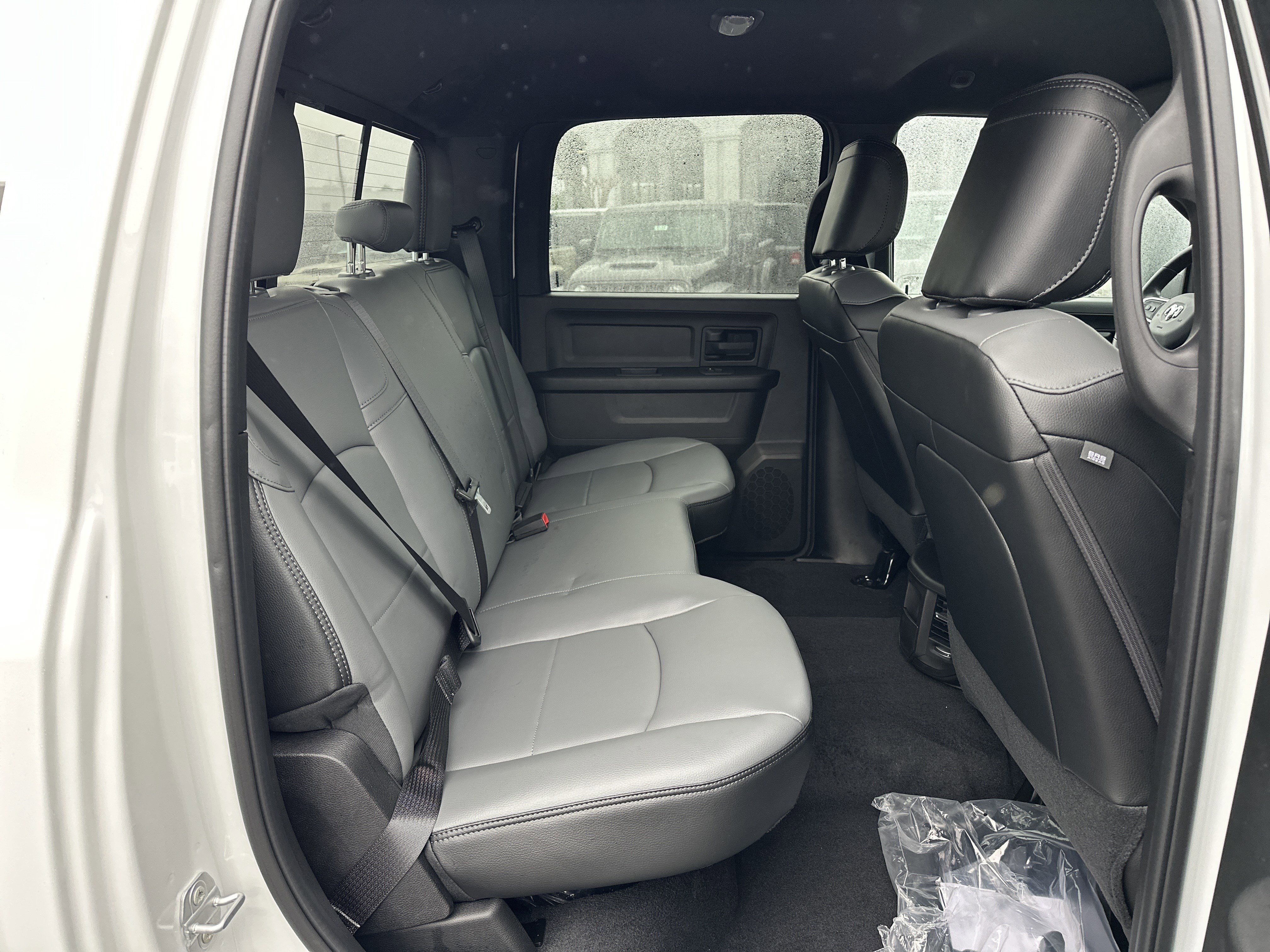 New 2026 Bright White Clear-Coat Exterior Paint RAM Tradesman image 15