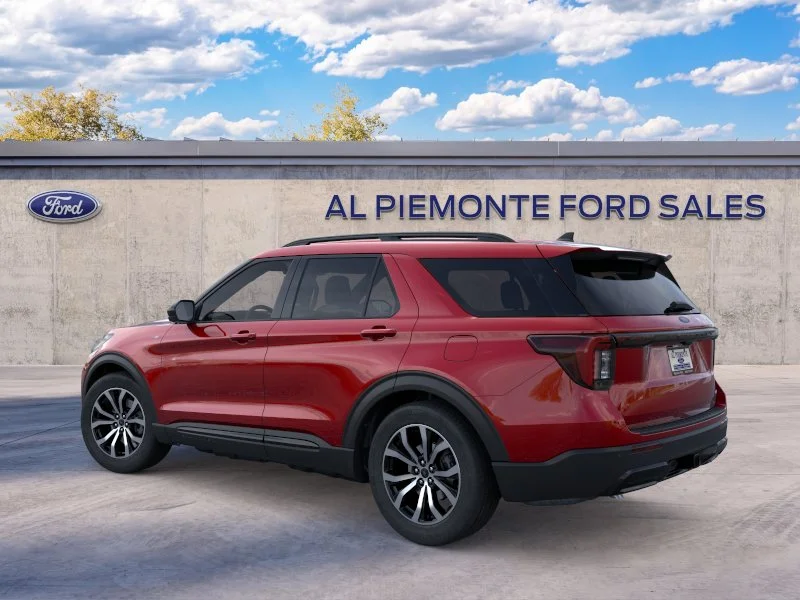 New 2026 Rapid Red Metallic Tinted Clearcoat Ford ST-Line image 4