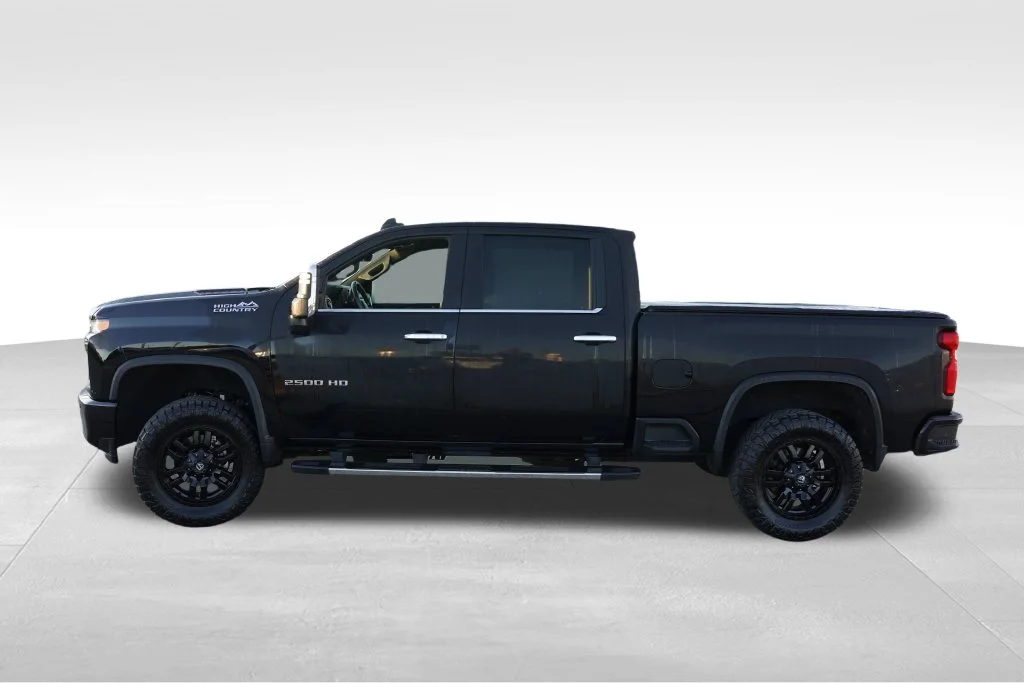 Certified Used 2022 Mosaic Black Metallic Chevrolet High Country image 9