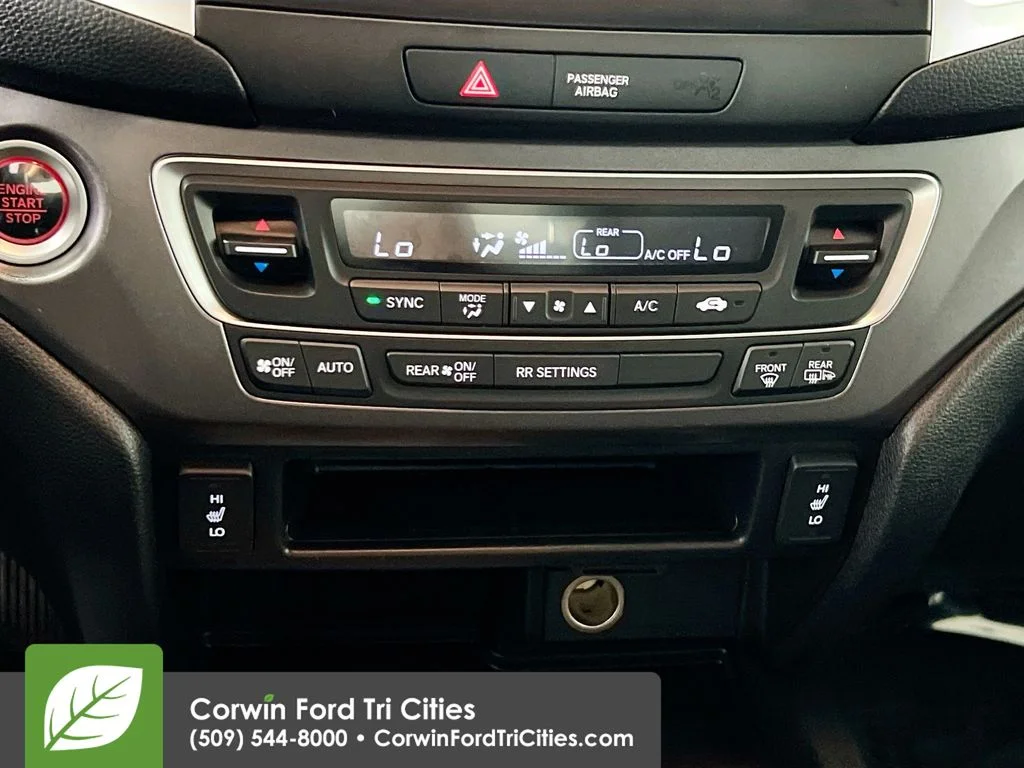 Used 2017 Silver Honda RTL image 9