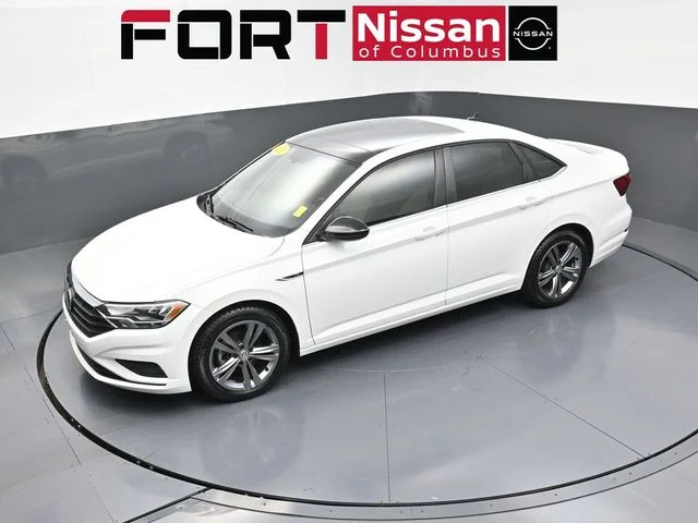 Used 2021 White Volkswagen R-Line image 41