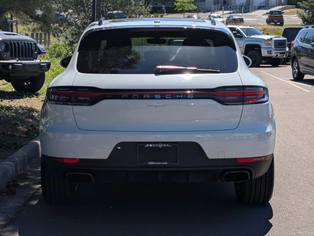 Used 2020 White Porsche Base image 4