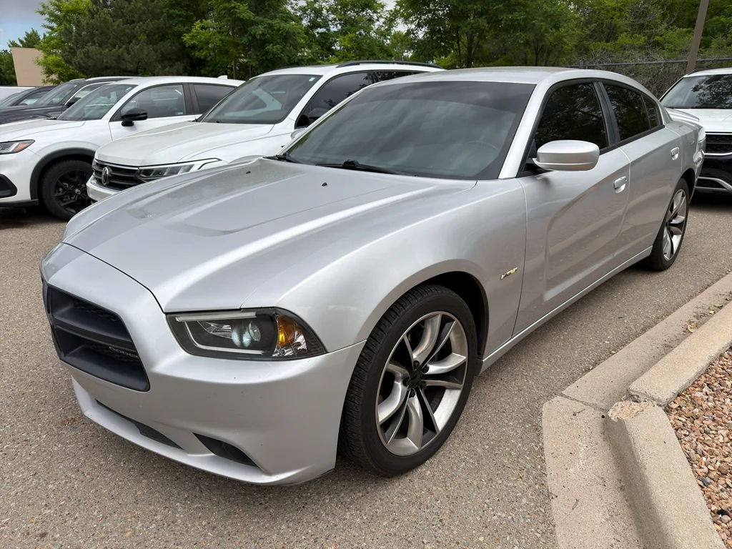 2012 Dodge Charger R/T's photo