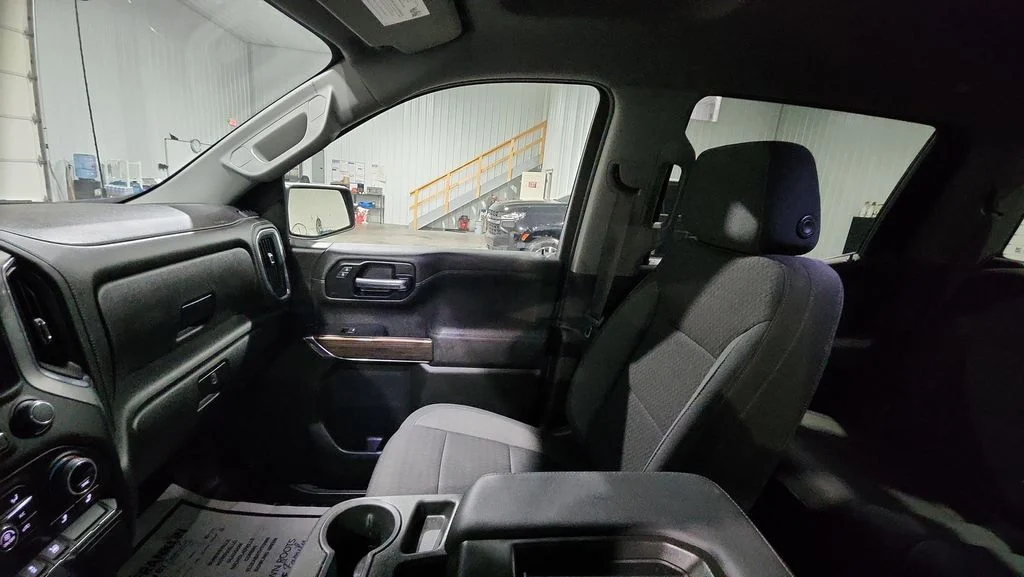 Used 2022 Gray Chevrolet LT image 13