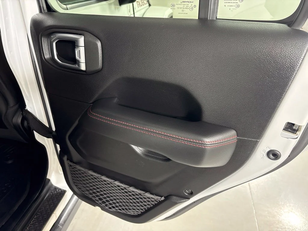 Used 2022 White Jeep Rubicon image 25