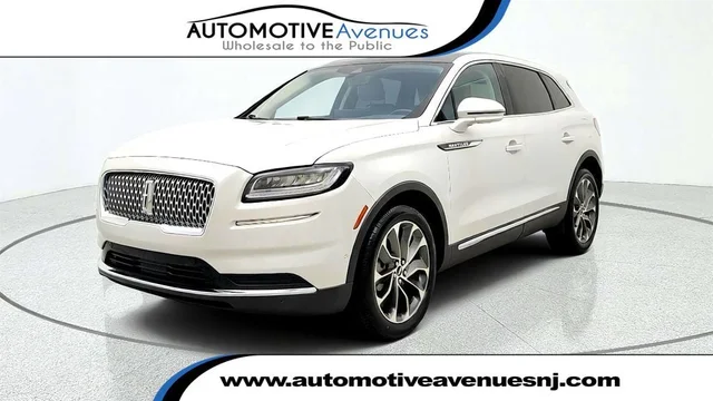2021 Lincoln Nautilus Reserve AWD w/ 22-Way Power Seat, Co-Pilot360 & 20'' Wheels