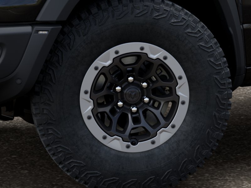 New 2026 Diamond Black Crystal Pearl-Coat Exterior Paint RAM RHO image 4