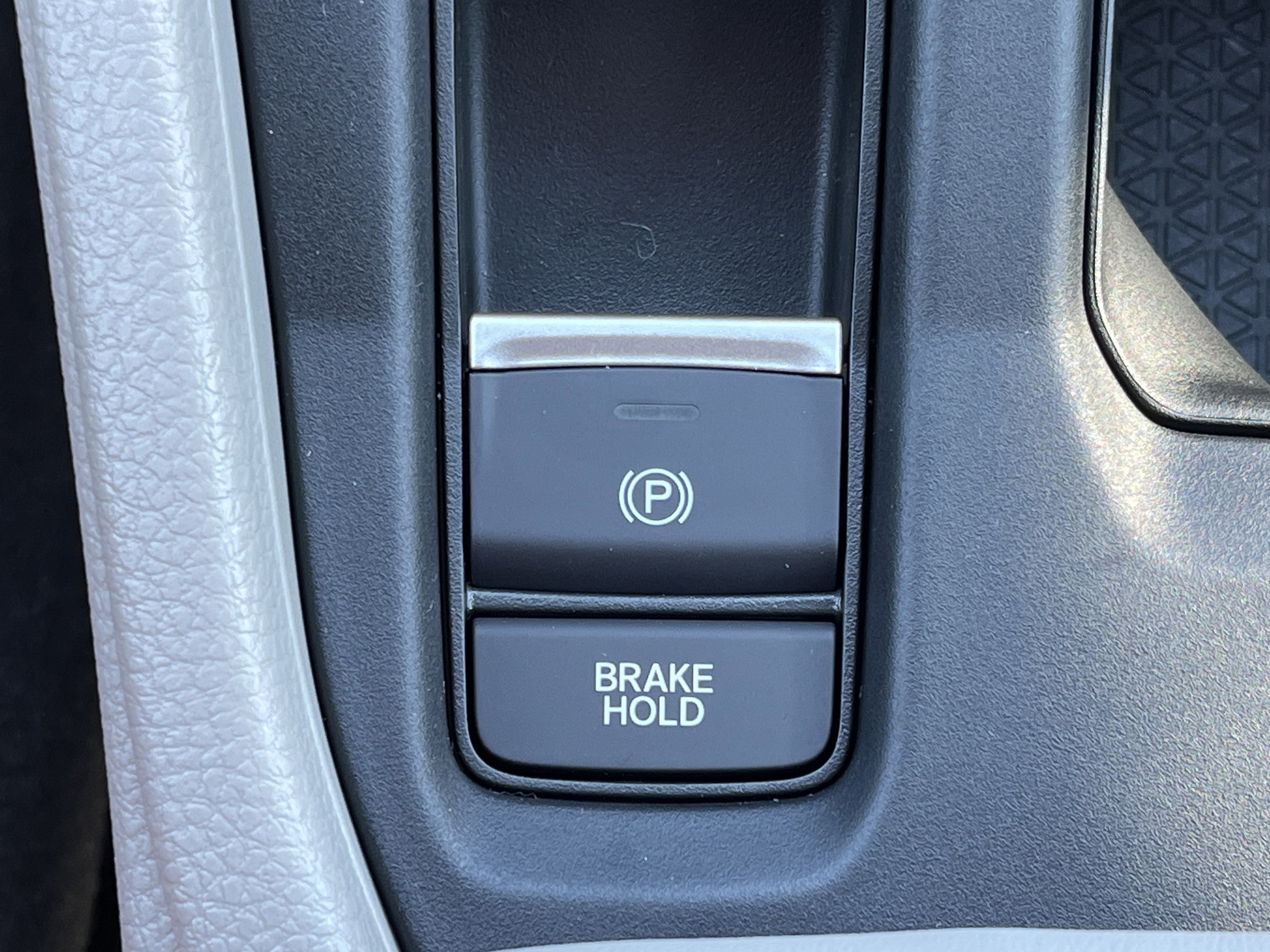 2025 Honda Accord SE - Photo 9