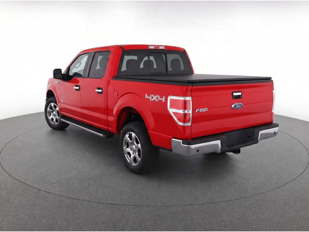 Used 2014 RACE RED Ford XLT image 3