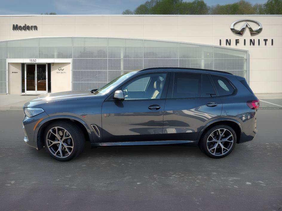 Used 2021 Arctic Gray Metallic BMW M50i image 6