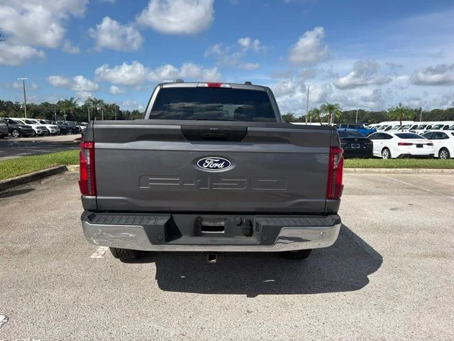 Used 2025 Gray Ford XLT image 7