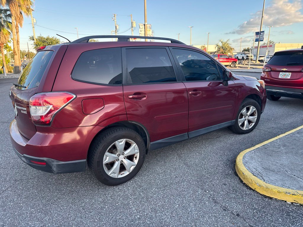 Used 2014 Red Subaru 2.5i Premium image 5