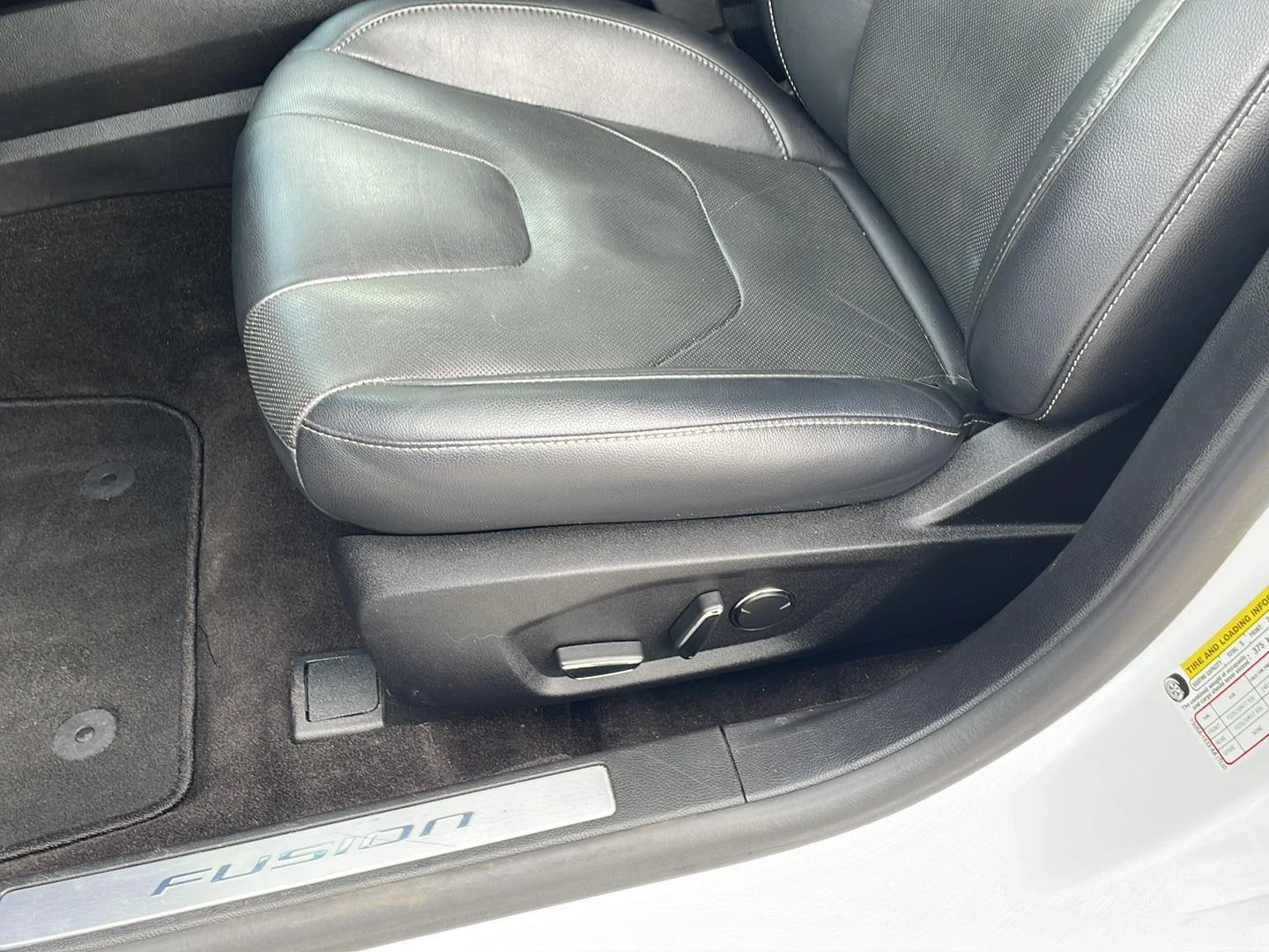 Certified Used 2019 White Platinum Metallic Tri-Coat Ford Titanium image 19