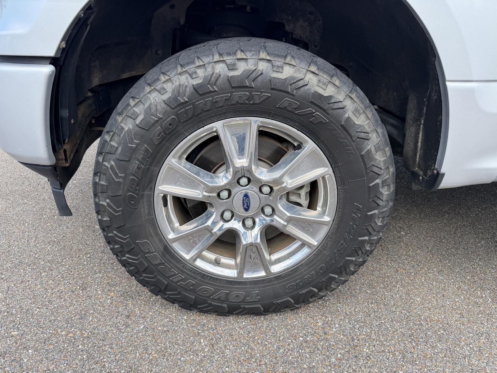 Used 2018 Ingot Silver Ford XL image 23