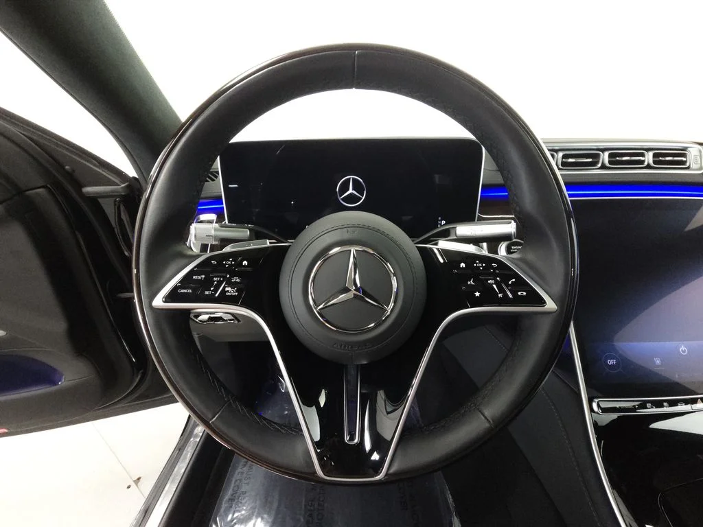 Used 2024 Black Mercedes-Benz S 580e image 12