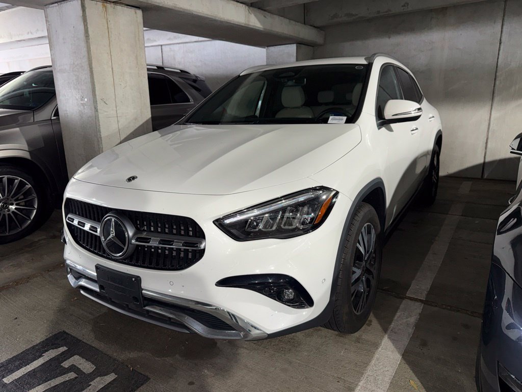 Used 2026 Cirrus Silver Metallic Mercedes-Benz GLA 250 image 1