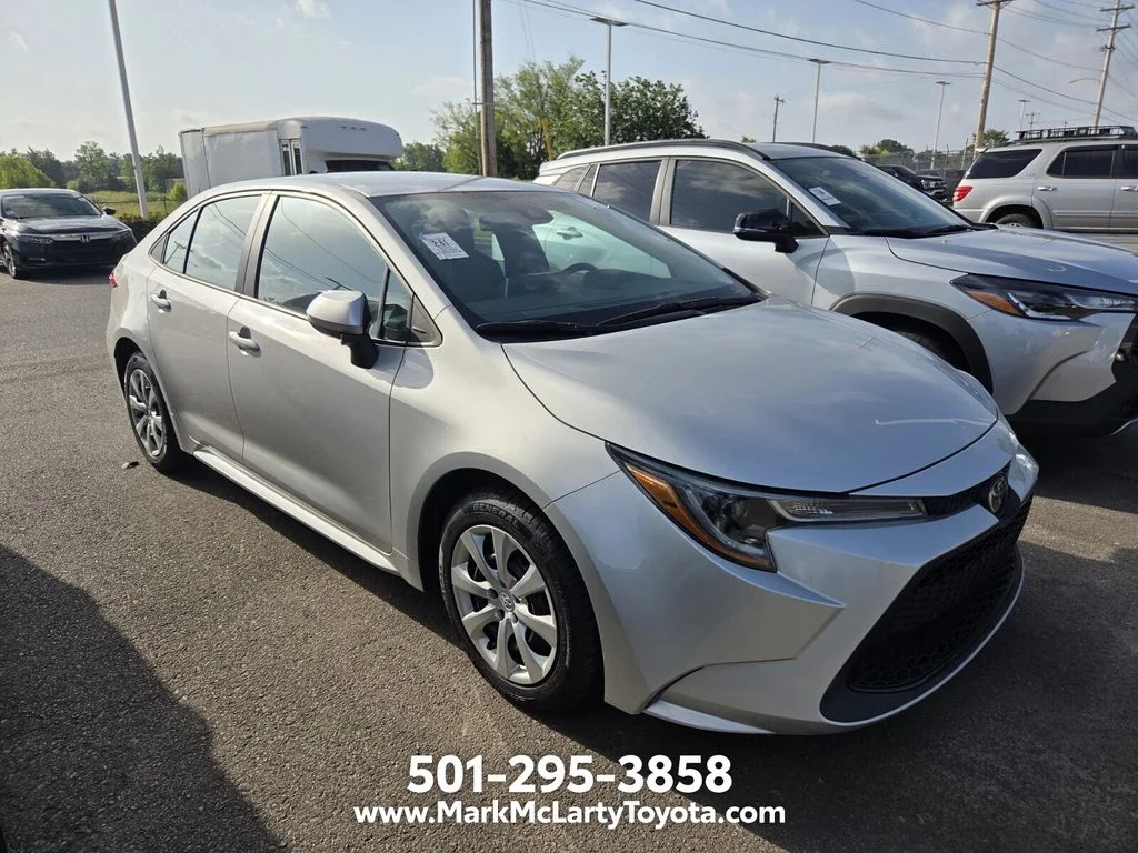 Used 2020 Silver Toyota LE image 3