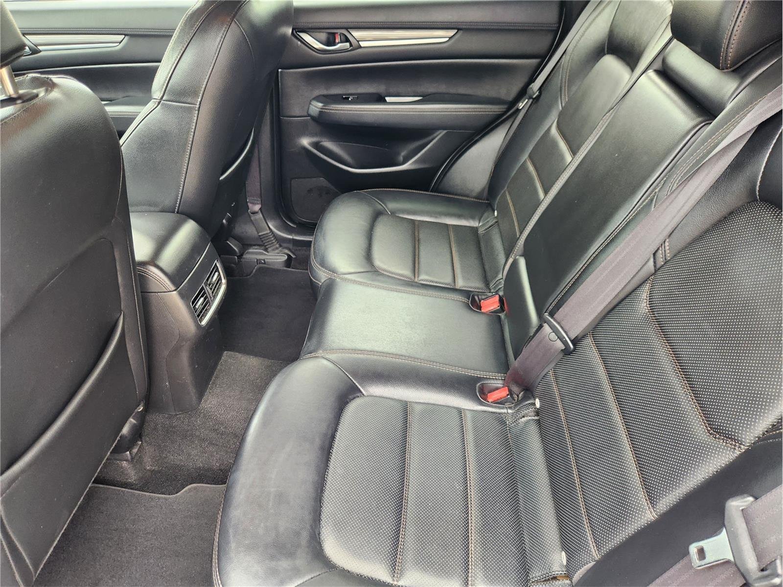 Used 2020 Sonic Silver Metallic Mazda Grand Touring image 31