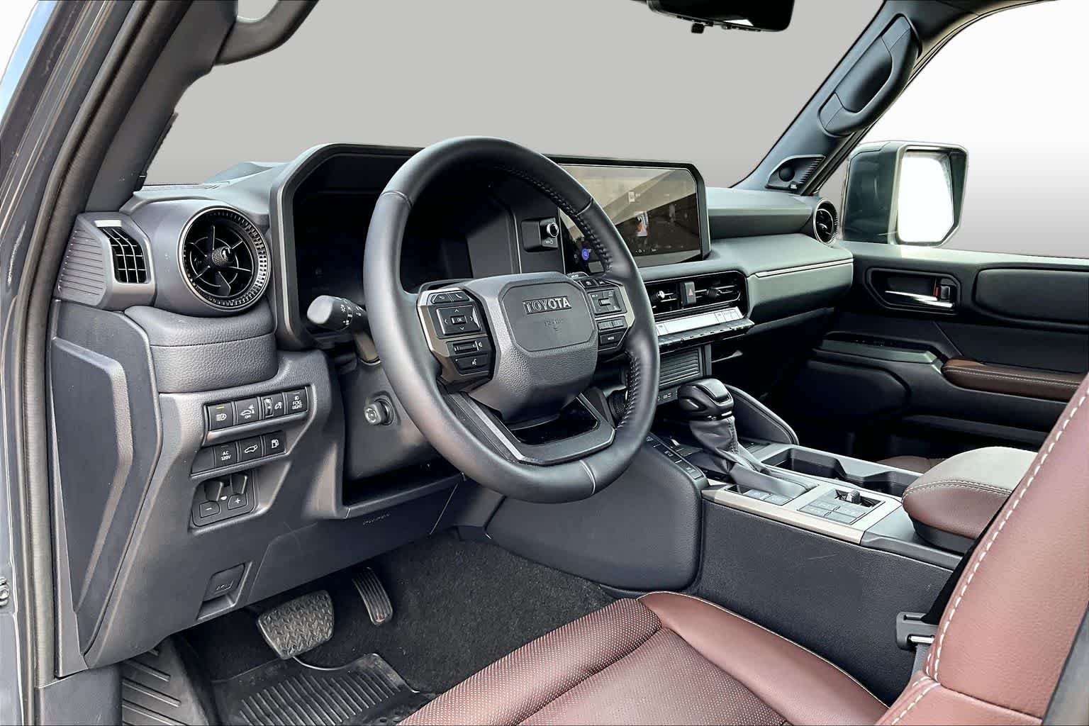 Used 2025 Underground Toyota  image 17