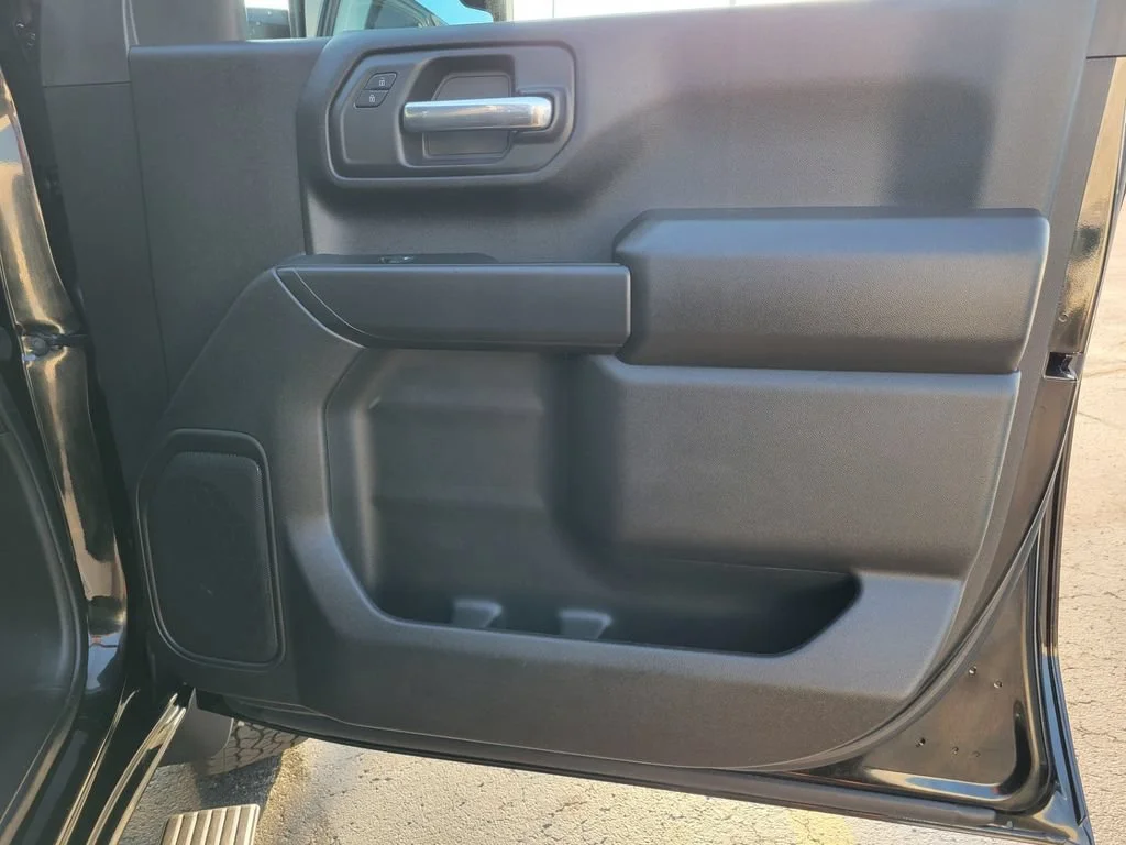 2025 Chevrolet Silverado 2500HD Custom - Photo 22