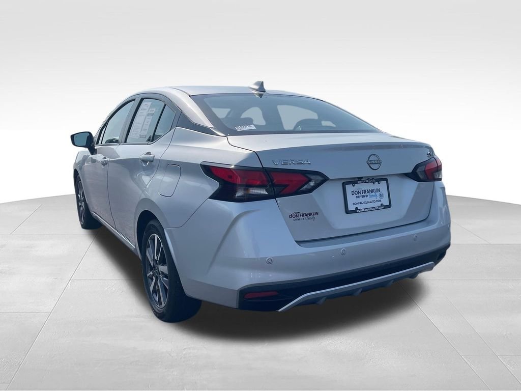 Used 2024 Silver Nissan 1.6 SV image 3