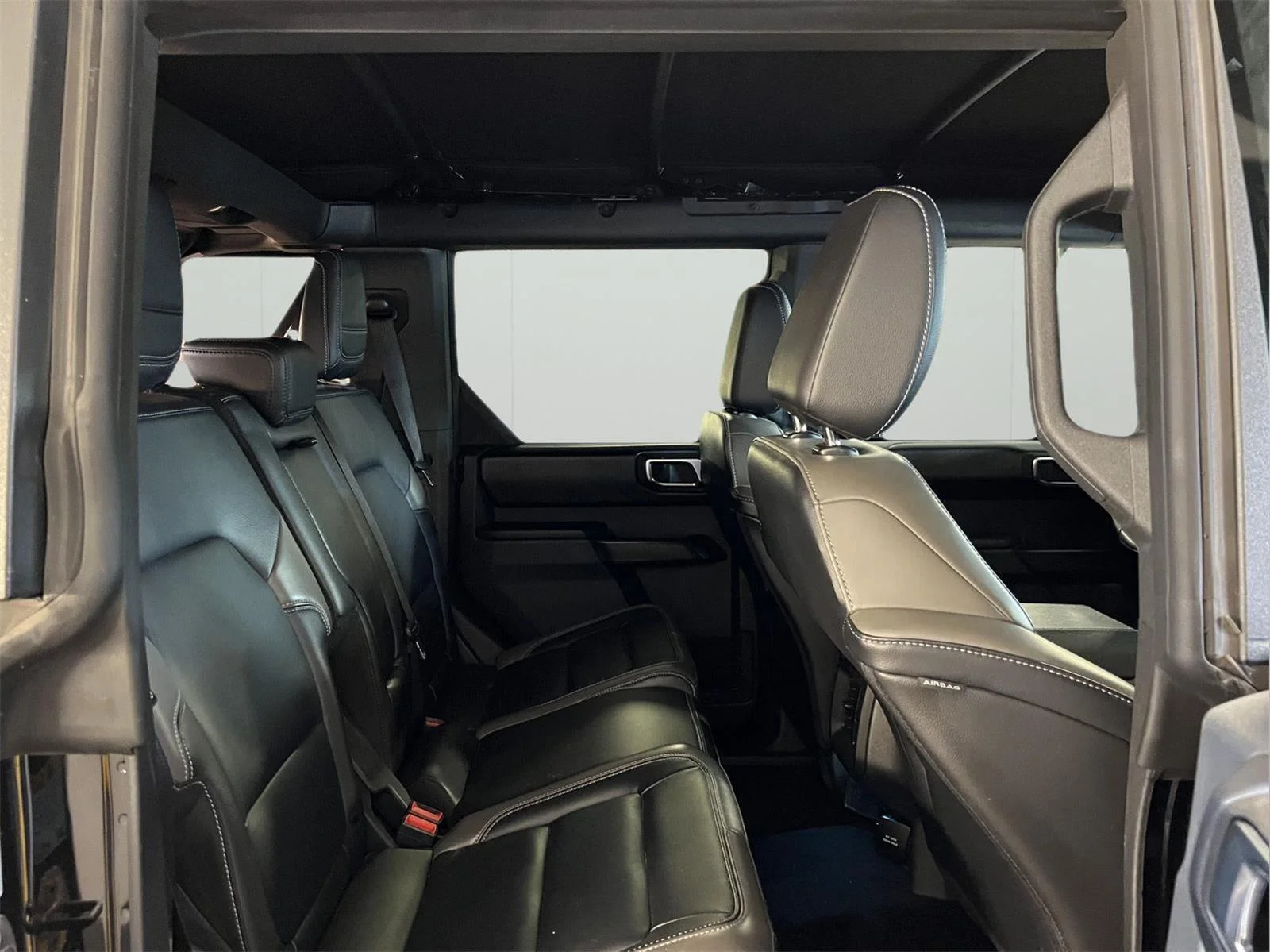 Used 2025 Shadow Black Ford Outer Banks image 15