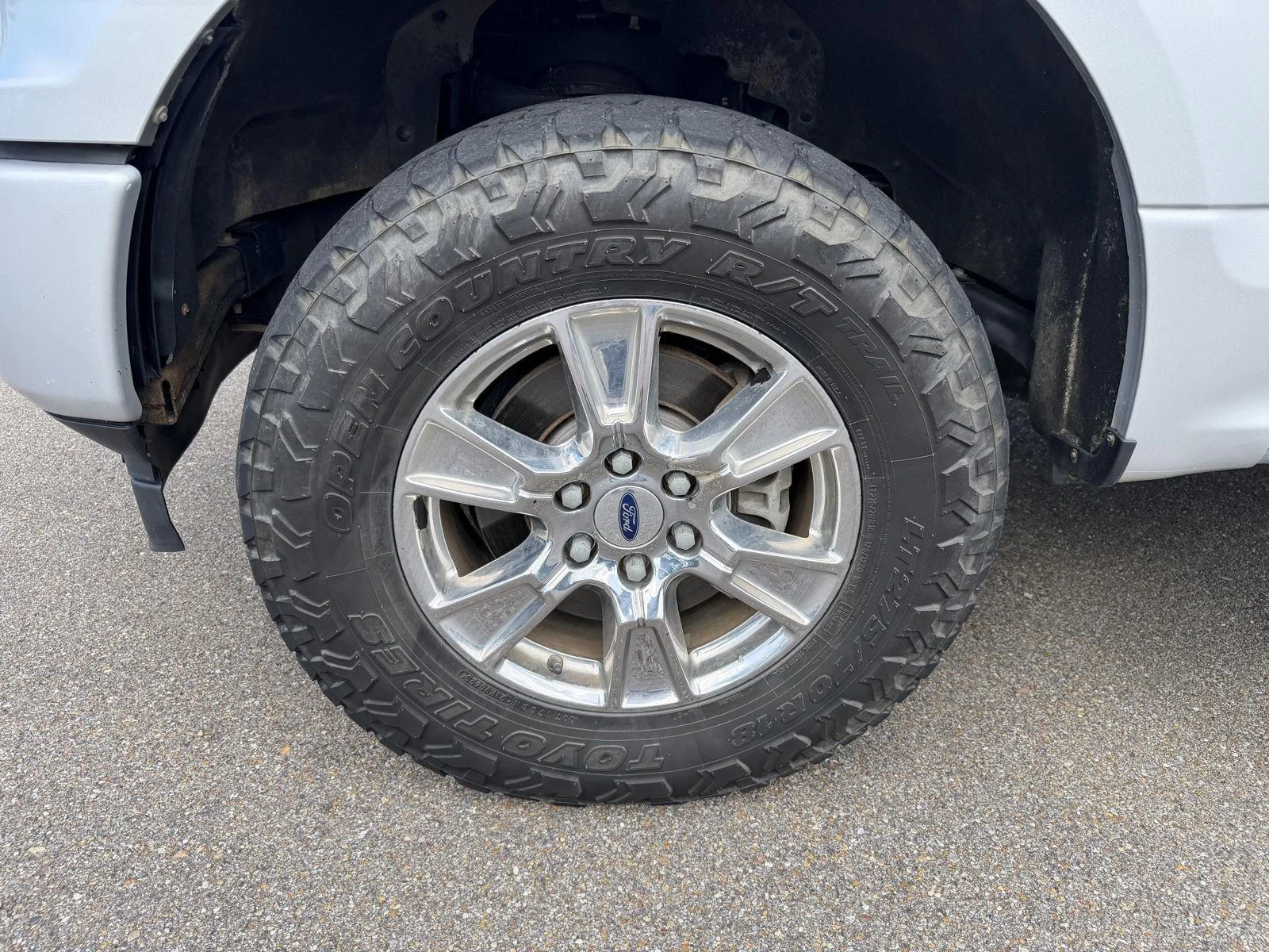 Used 2018 Ingot Silver Ford XL image 23