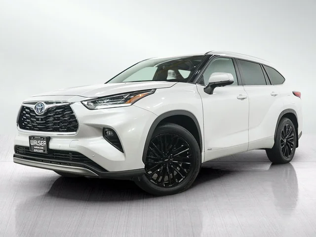 2023 Toyota Highlander Hybrid Platinum