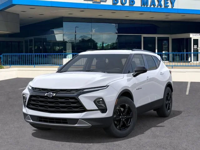 New 2026 Summit White Chevrolet 2LT image 6
