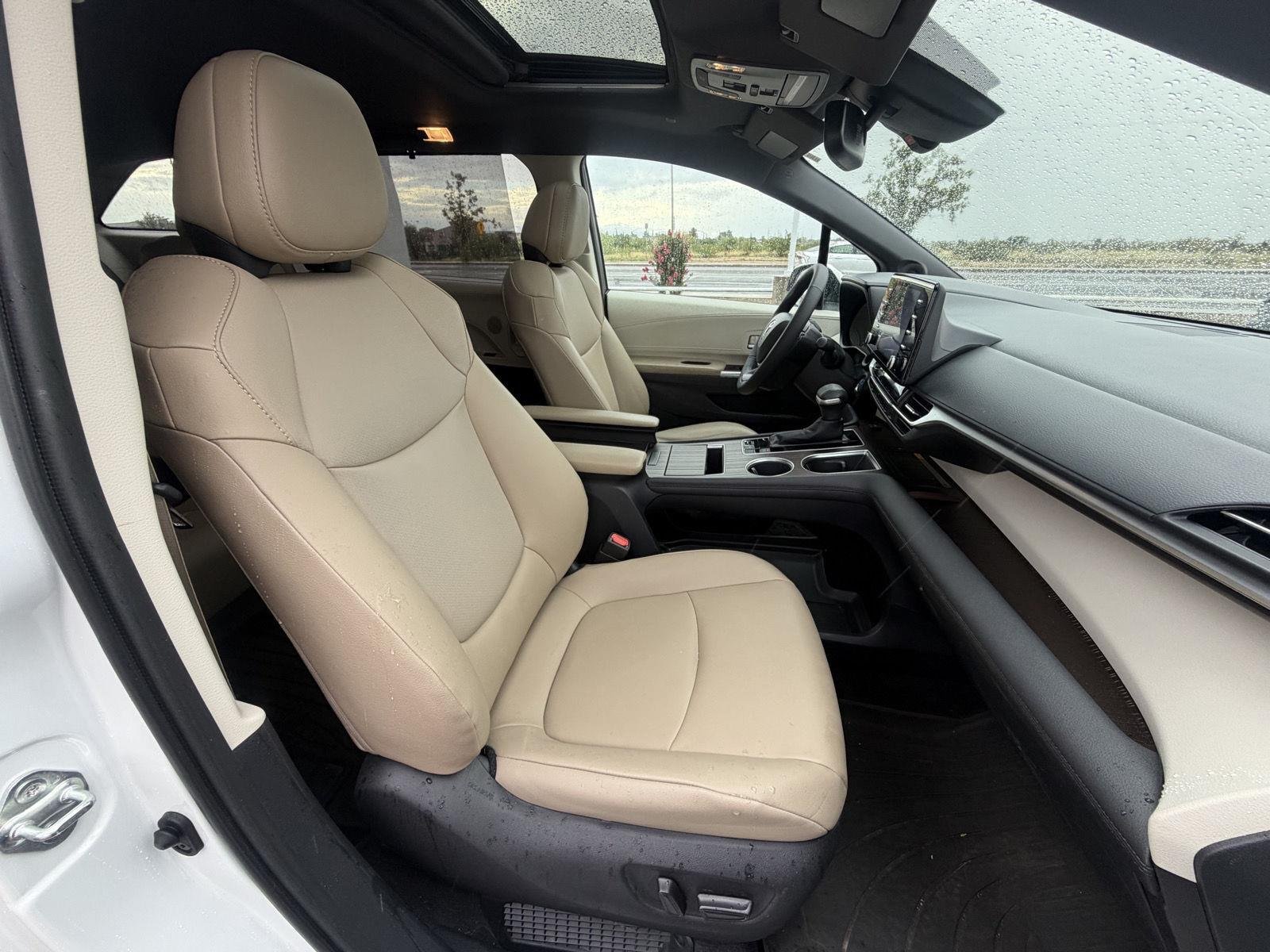 Used 2021 Blizzard Pearl Toyota XLE image 28