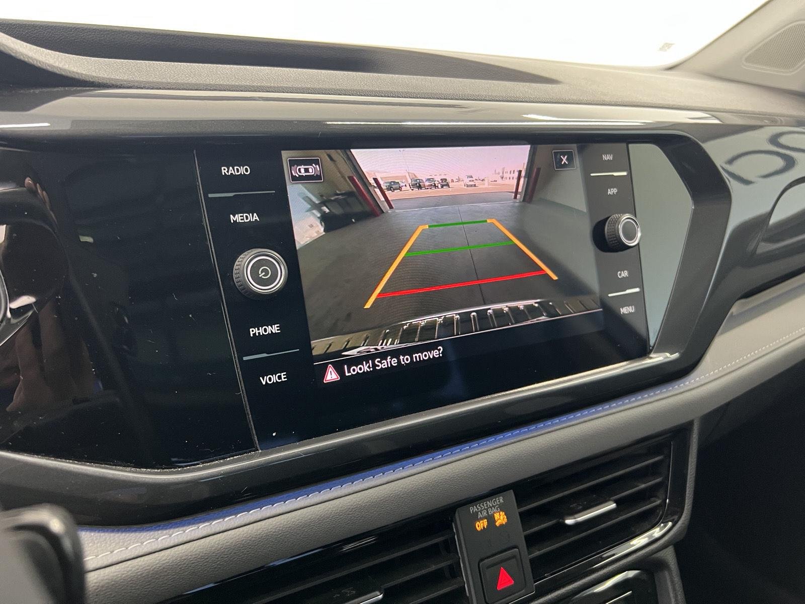 2023 Volkswagen Taos SEL - Photo 17