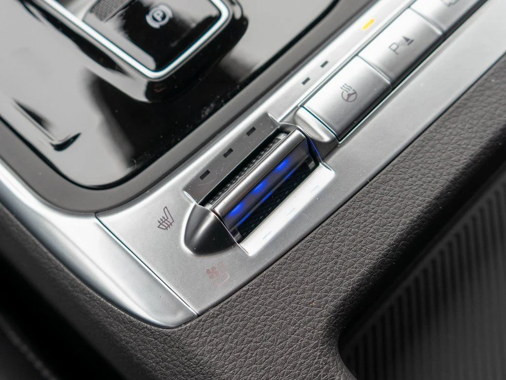 New 2026 Snow White Pearl Kia SX Prestige image 30
