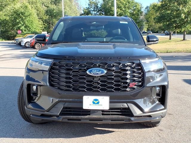 New 2026 Agate Black Metallic Ford ST image 2